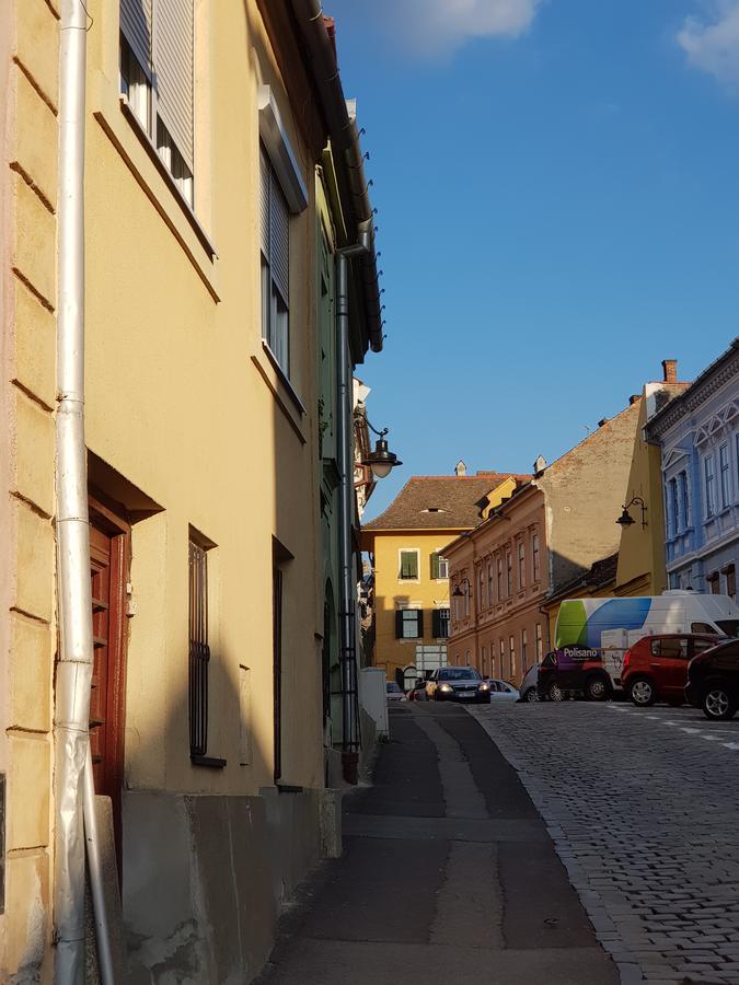 Santino Apartment Сибиу Экстерьер фото