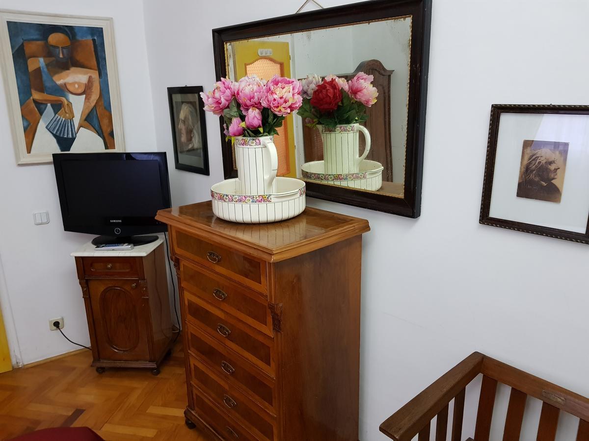 Santino Apartment Сибиу Экстерьер фото